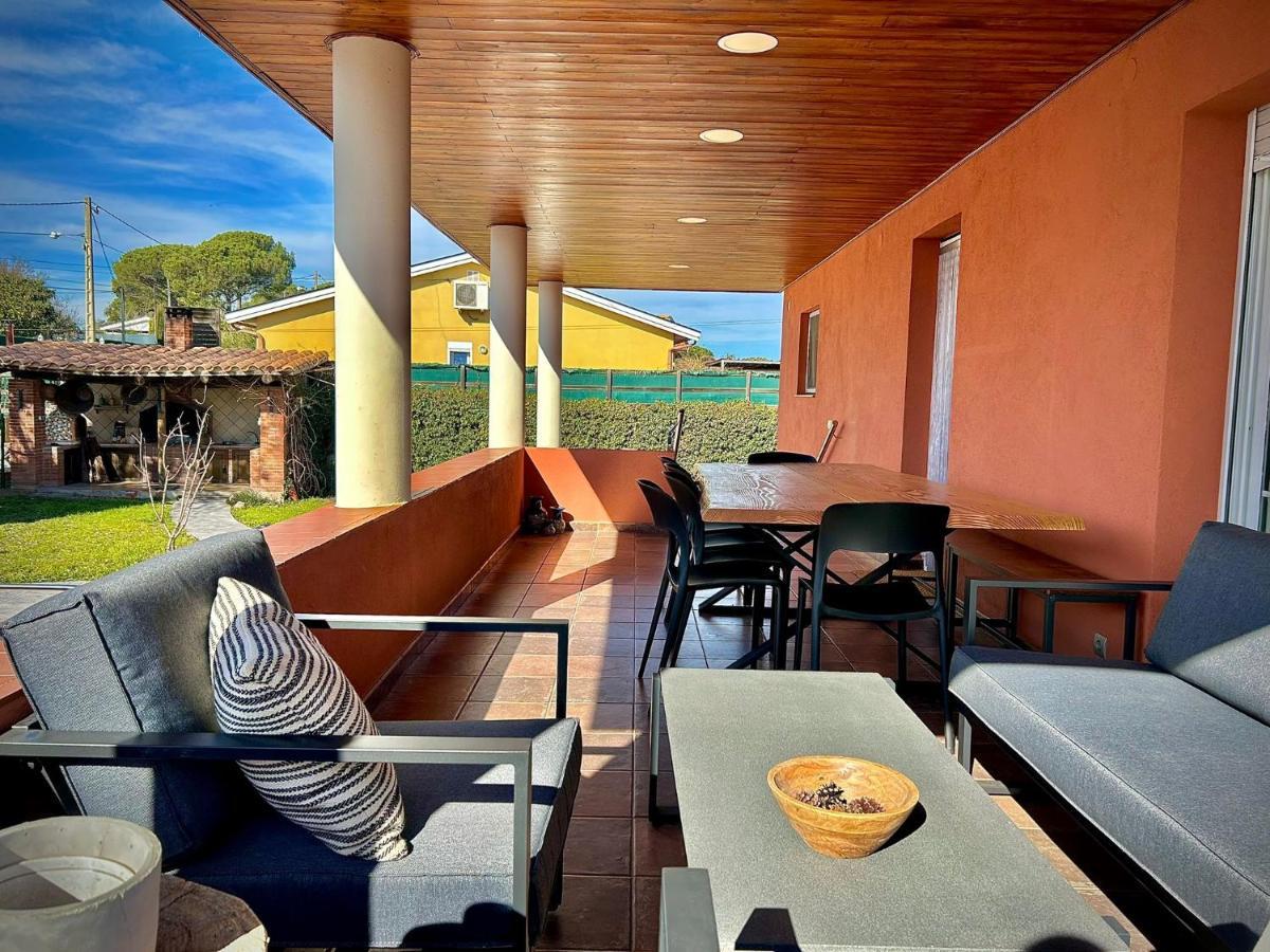 Villa Piscina De Sal Barbacoa Wifi, Parking Gratis, 3 Min Pga Casa El Roble Gerona Exterior foto