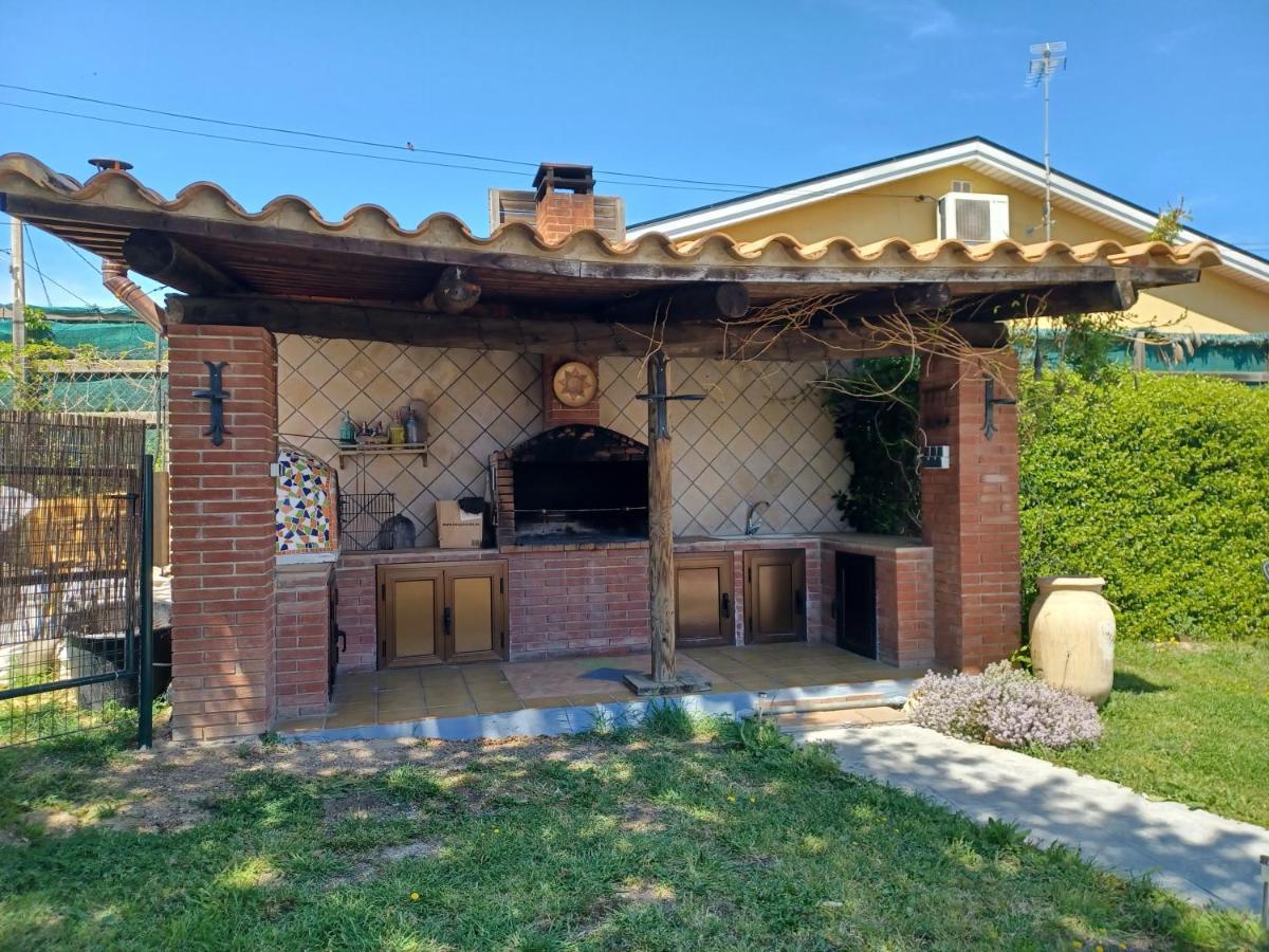 Villa Piscina De Sal Barbacoa Wifi, Parking Gratis, 3 Min Pga Casa El Roble Gerona Exterior foto