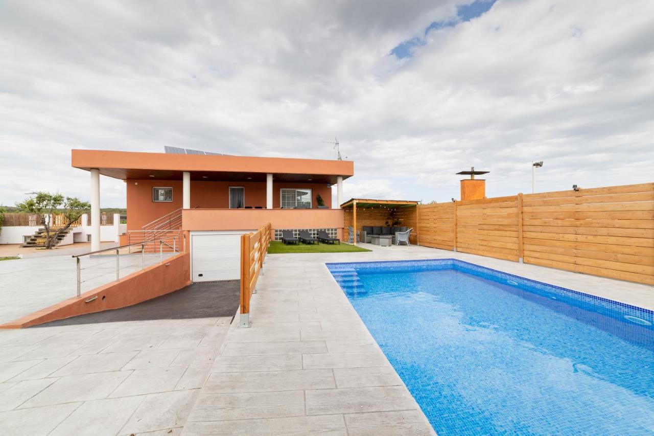 Villa Piscina De Sal Barbacoa Wifi, Parking Gratis, 3 Min Pga Casa El Roble Gerona Exterior foto