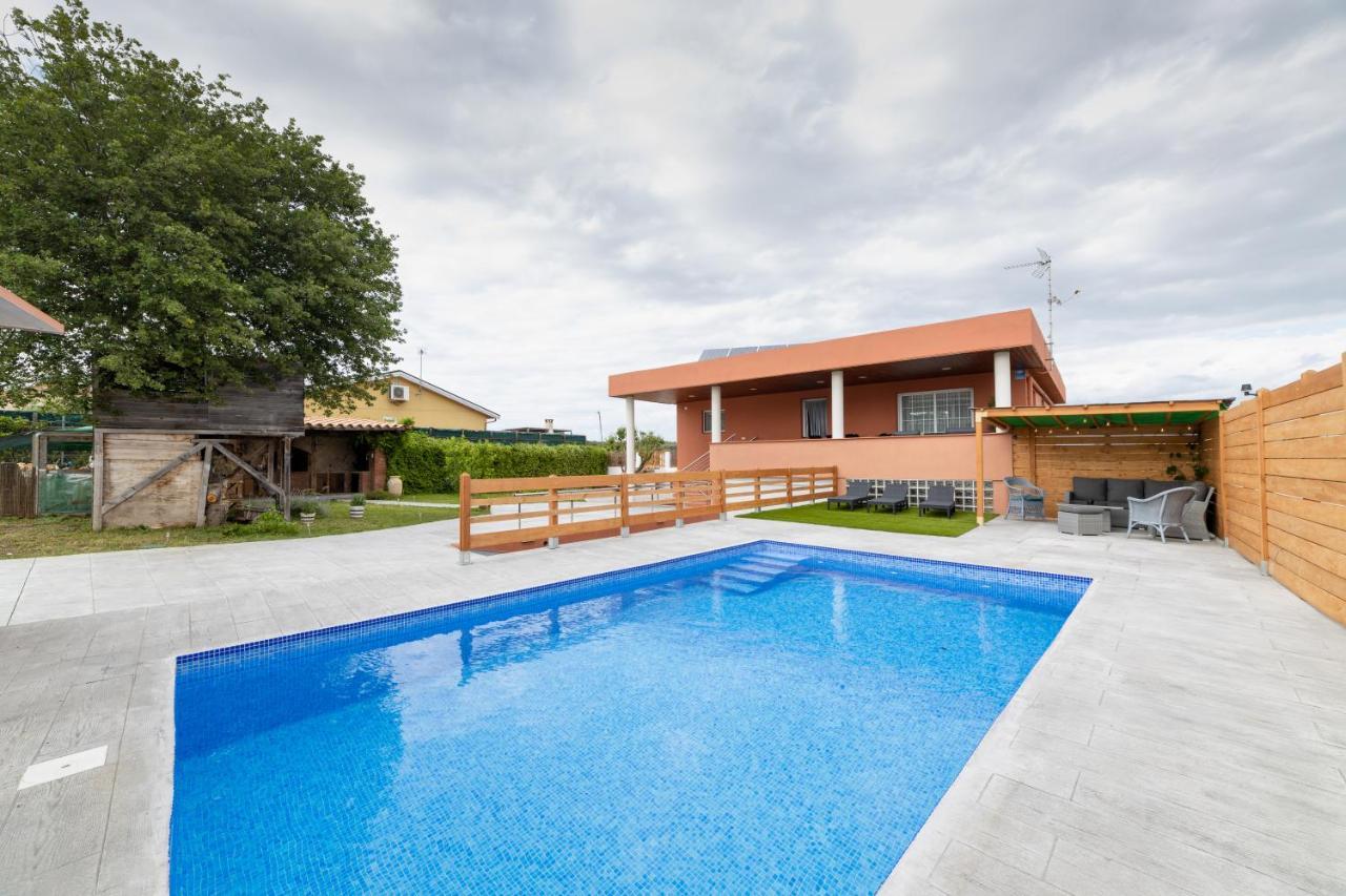 Villa Piscina De Sal Barbacoa Wifi, Parking Gratis, 3 Min Pga Casa El Roble Gerona Exterior foto